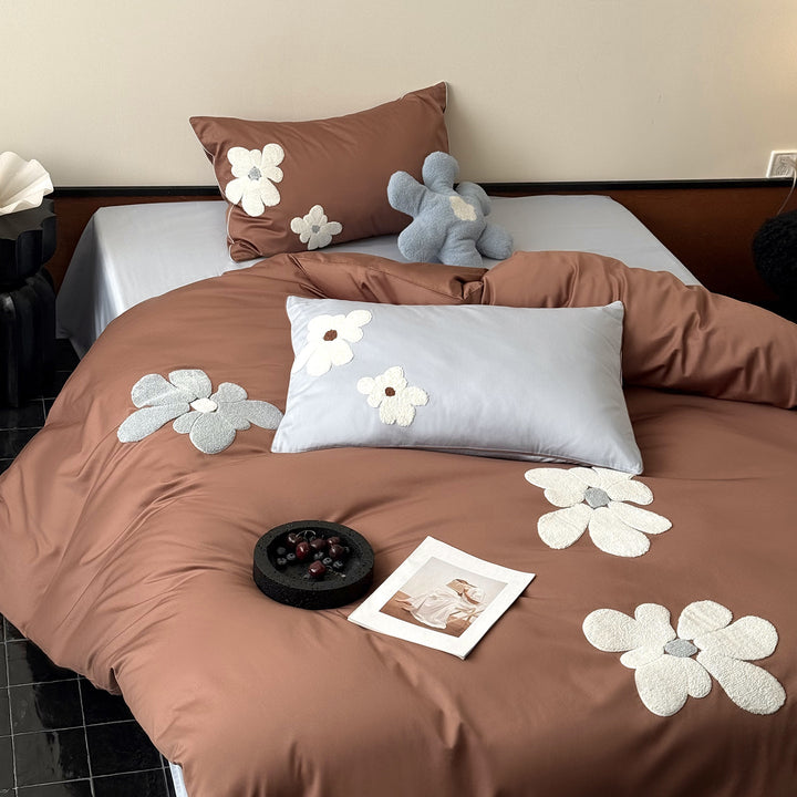 Bettwäsche-Garnitur aus Baumwollsatin mit 3D-Chenille-Blütenapplikation