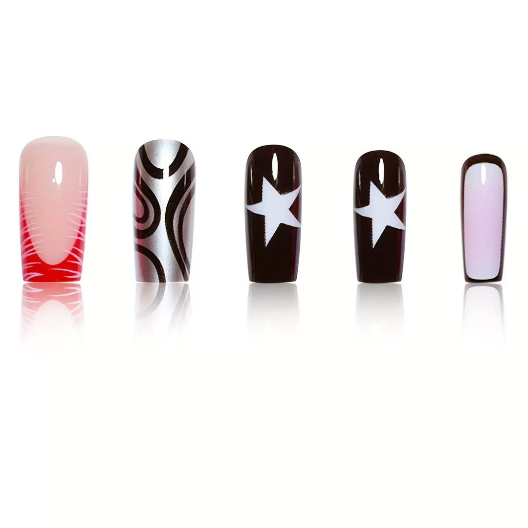 Grafisches Künstlerisches Press-On Nagelset Karnz