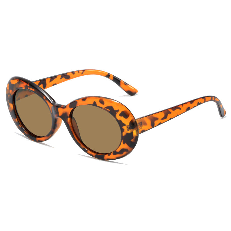 Damen Retro-inspirierte Sonnenbrille mit einem eleganten, ovalen Rahmen Karnz