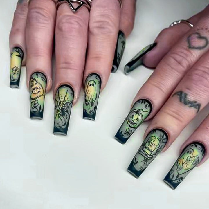 Kunstvolle Halloween Nagelkunst Karnz
