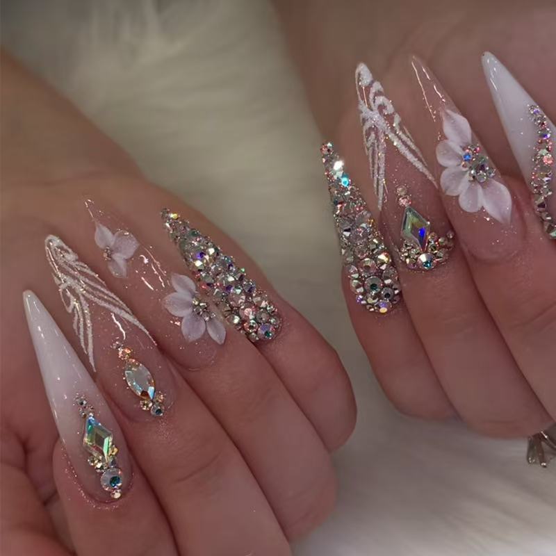 Luxus Strass Stiletto Nagel Set