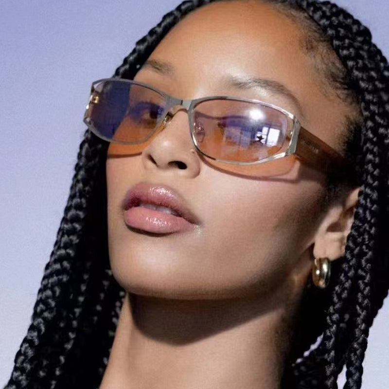 Damen moderne Sonnenbrille mit eleganten Konturen und schützendem UV-Filter Karnz