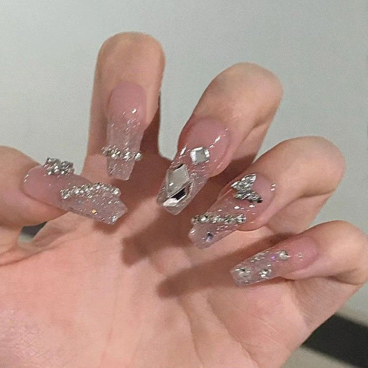 Glamouröse mit Strass verzierte Press-On Nägel Karnz