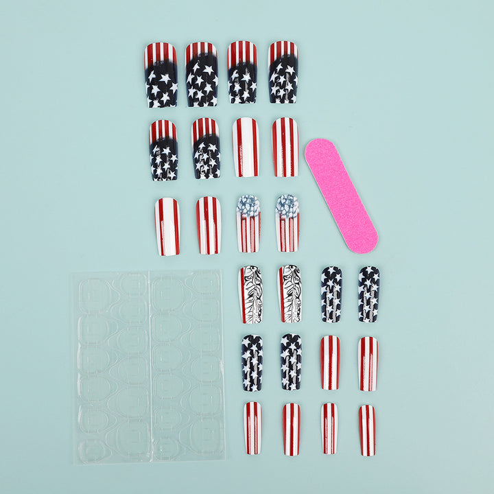 Kreative Kunstnägel mit patriotischem Design Karnz