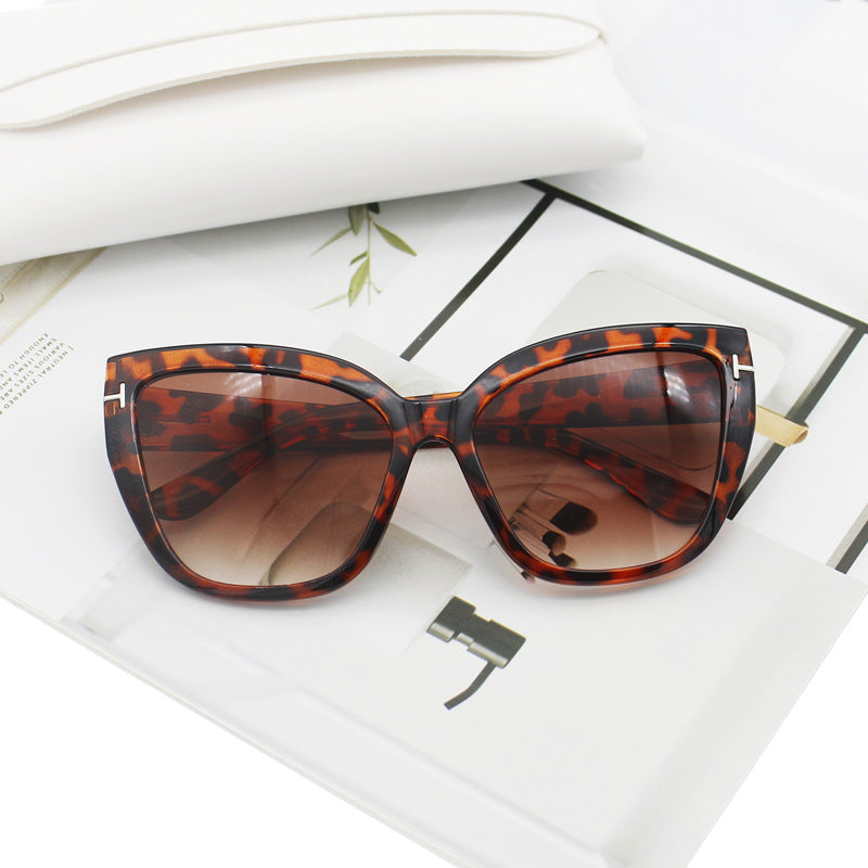 Damen Cat-Eye Sonnenbrille mit eleganten Akzenten Karnz