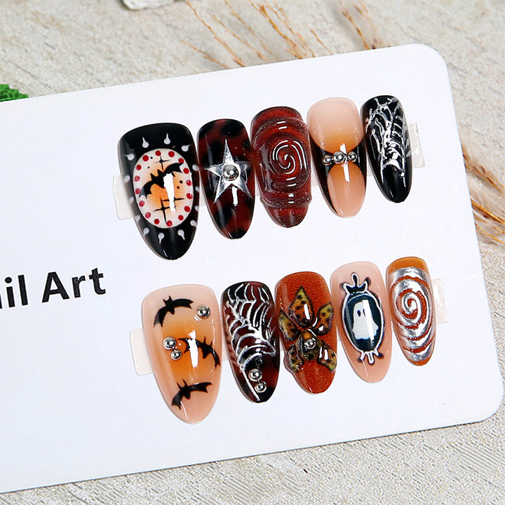 Kunstvolle Halloween-Nagelspitzen Karnz