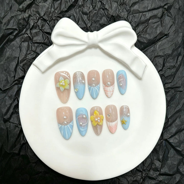 Floral Decorative Press-On Nail Art Set mit eleganten Schmuckakzenten