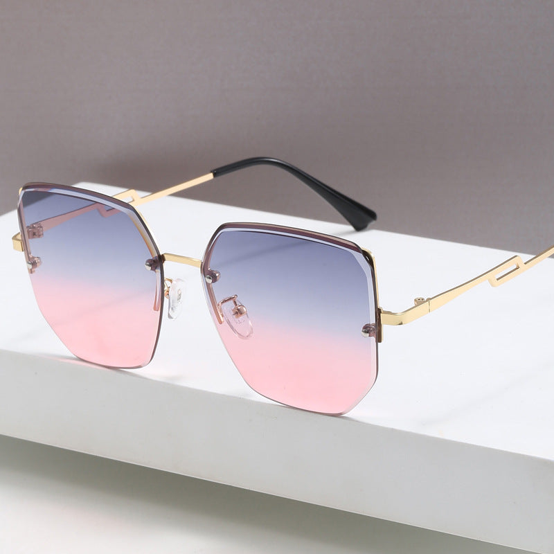 Damen geometrische Designer-Sonnenbrille mit verspiegelten Gläsern Karnz