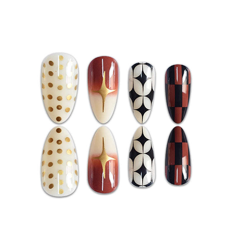 Stilvolle Stiletto Press-On Nägel mit eleganten Mustern Karnz