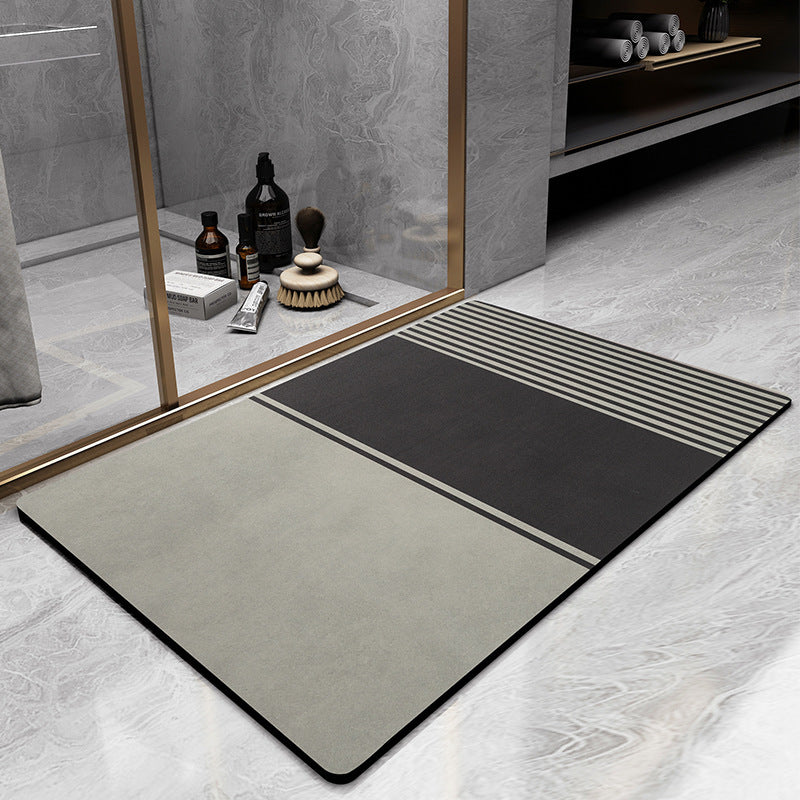 Plüsch-Mikrofaser-Badematte mit elegantem Streifenmuster