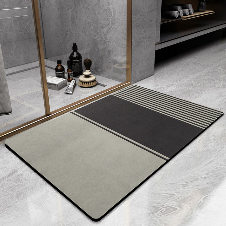 Plüsch-Mikrofaser-Badematte mit elegantem Streifenmuster