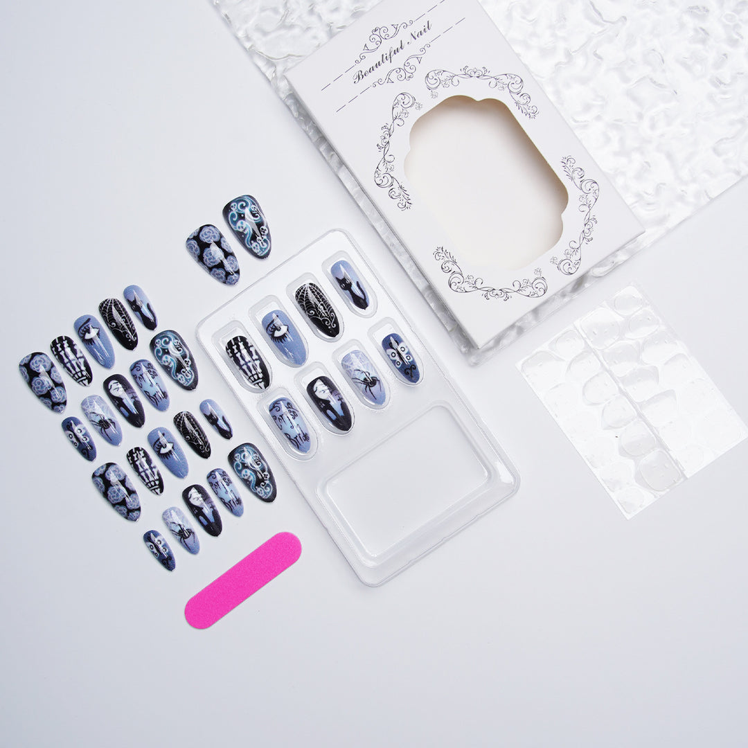 Kunstnagelset mit kreativen Motiven Karnz