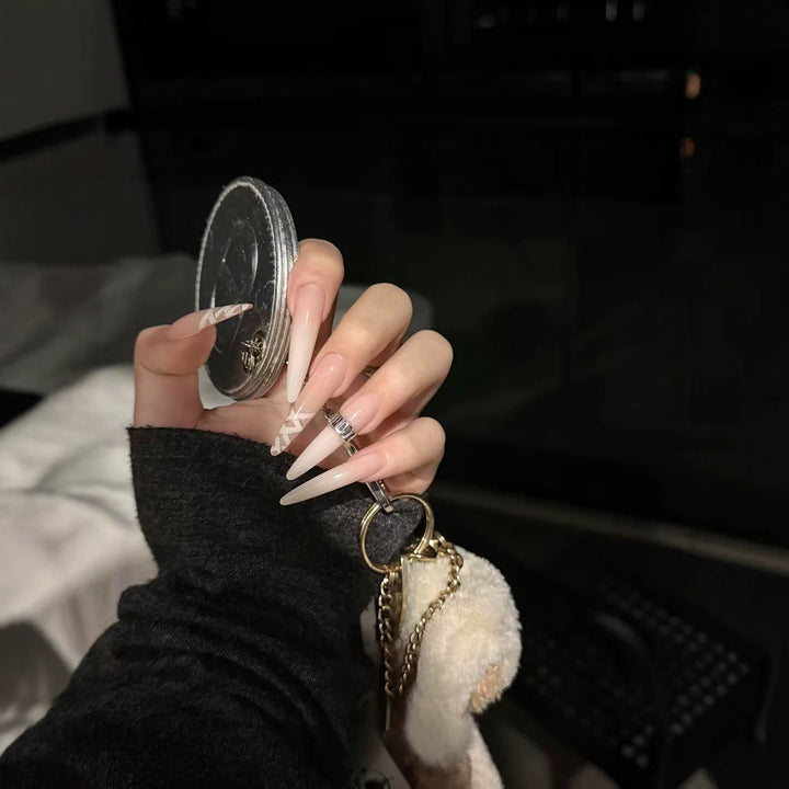 Lange Stiletto Press-On Nagelverlängerungen