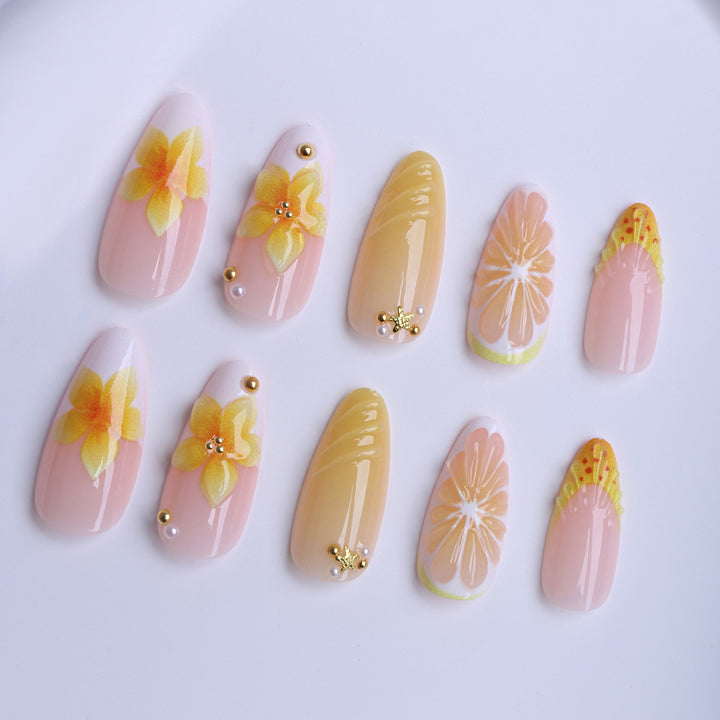 Kunstnägel mit Verspieltem Obst-Design Karnz