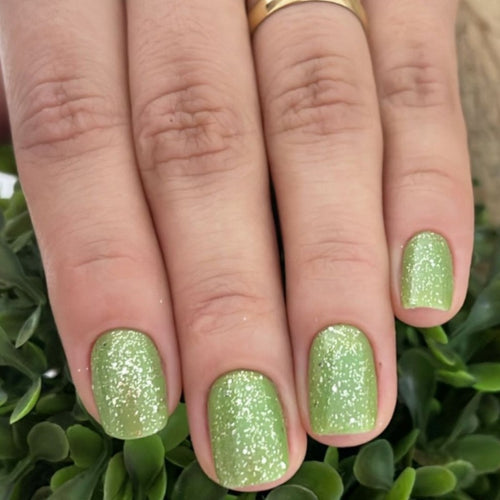 Glänzende Nagelkunstverlängerung Karnz