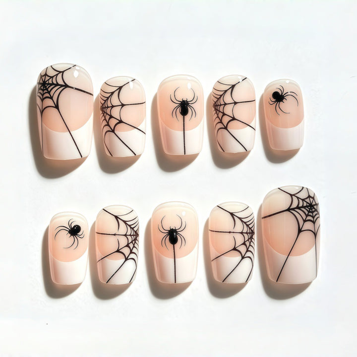 Halloween Kunstnagelset mit Spinnennetzdesign Karnz