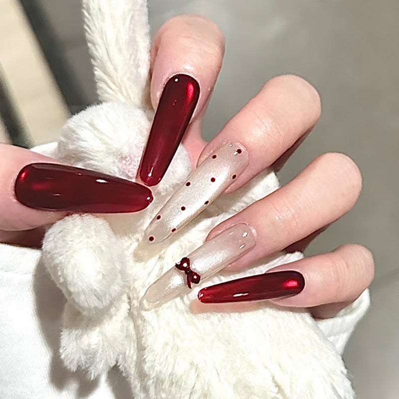 Kreatives thematisiertes Press-On Nagelset Karnz