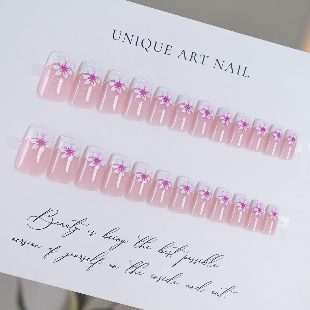 Elegante Blumennagelkunst