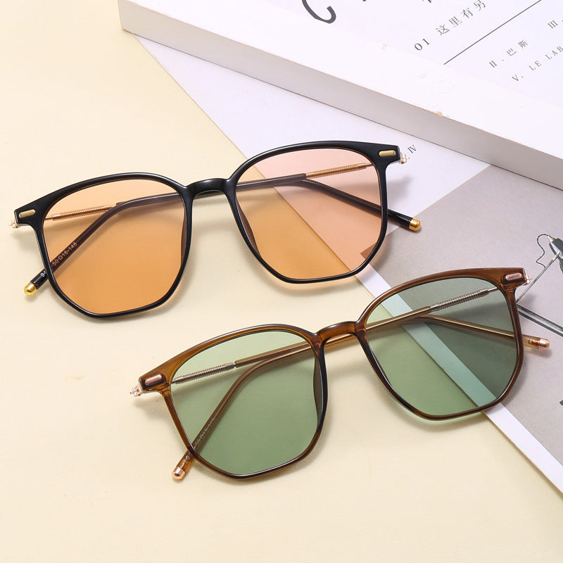 Damen Modische Brille im zeitlosen quadratischen Design Karnz