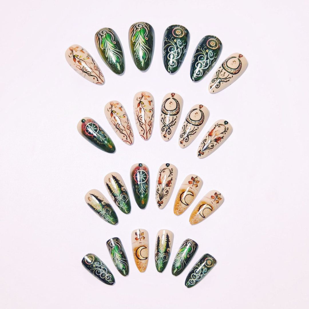 Elegantes Nageldesign Karnz