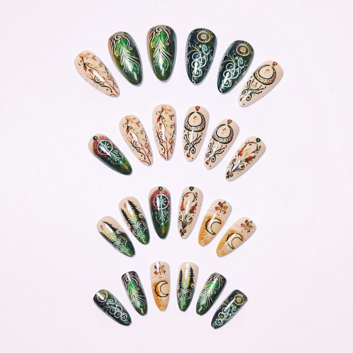 Elegantes Nageldesign Karnz