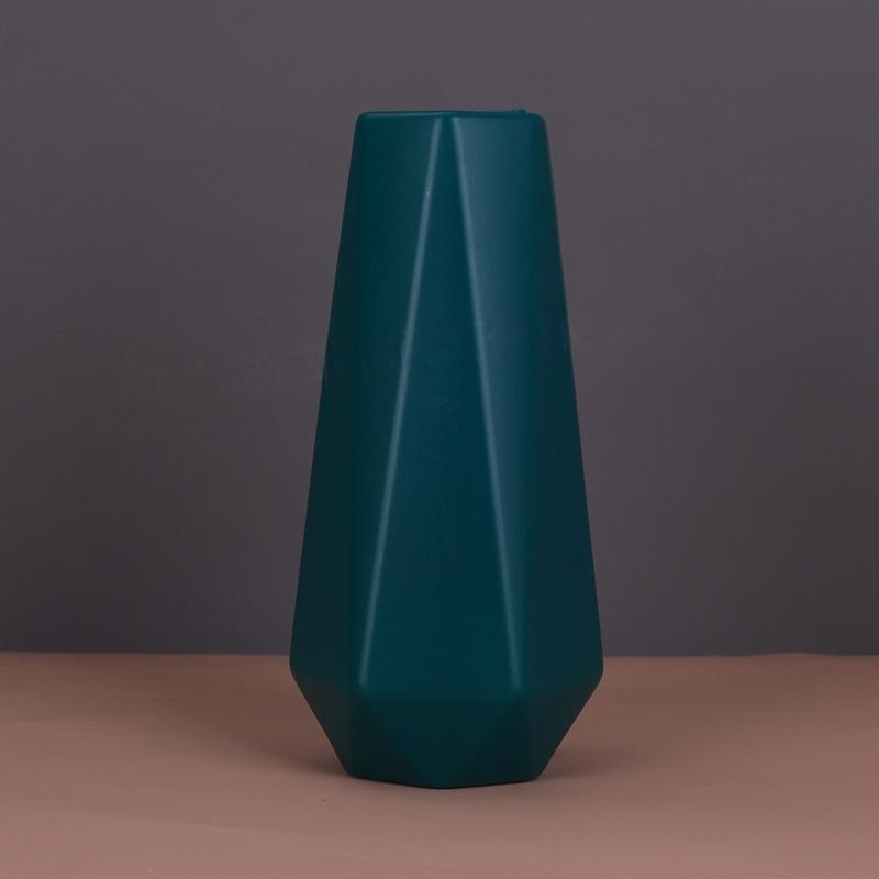 Moderne geometrische Dekovase Karnz