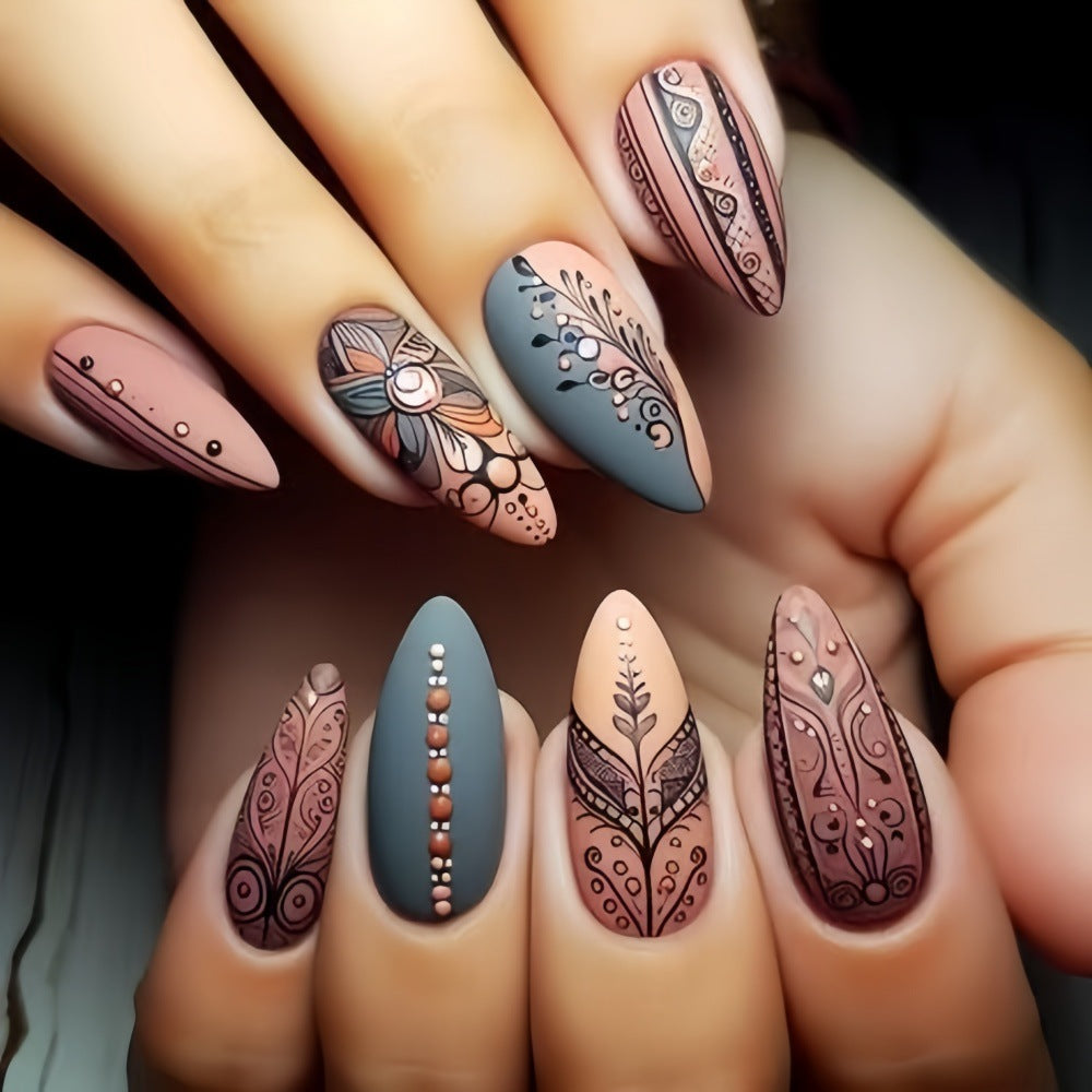 Kreative Kunstnägel Set mit handgezeichneten Mustern Karnz