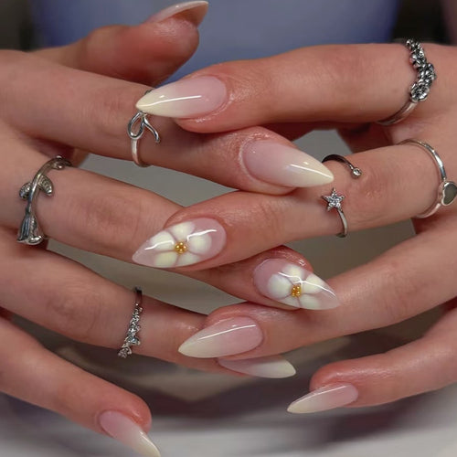 Elegante florale Press-On Nail Art Karnz