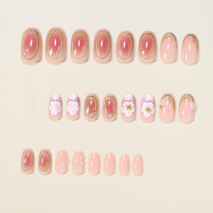 Florales Verziertes Press-On Nagelkunst Set Karnz