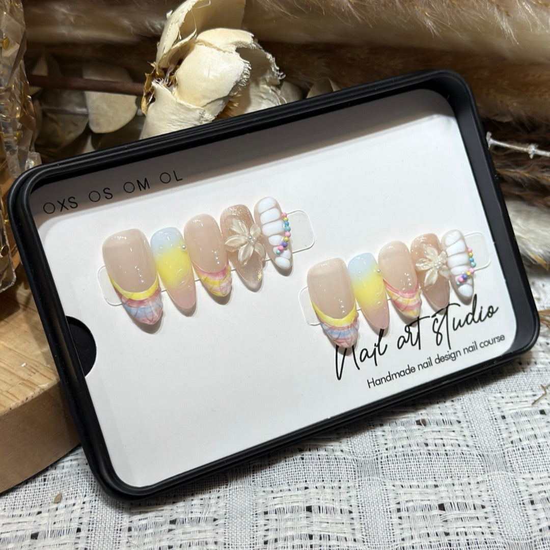 Künstliche Nail Art
