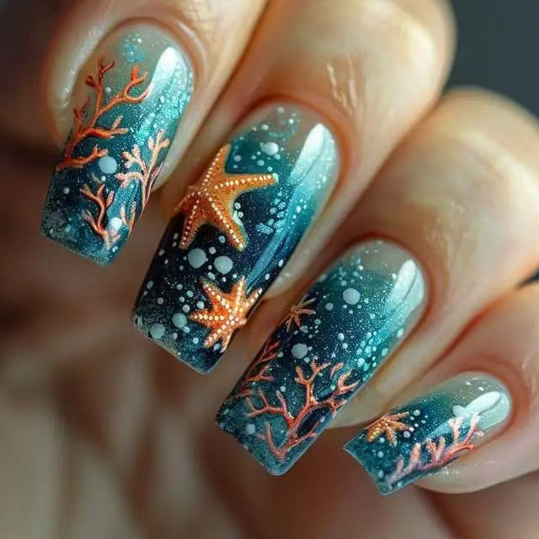 Glitzernde Kunstnägel mit Maritimem Sternmotiv Karnz