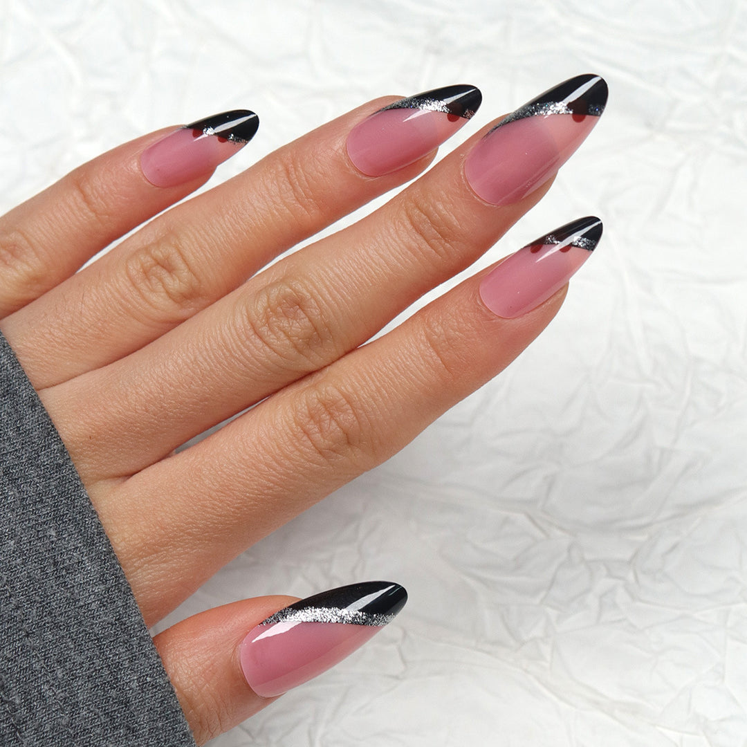 Elegante Stiletto Press-On Nägel mit Glitzer-Akzenten Karnz