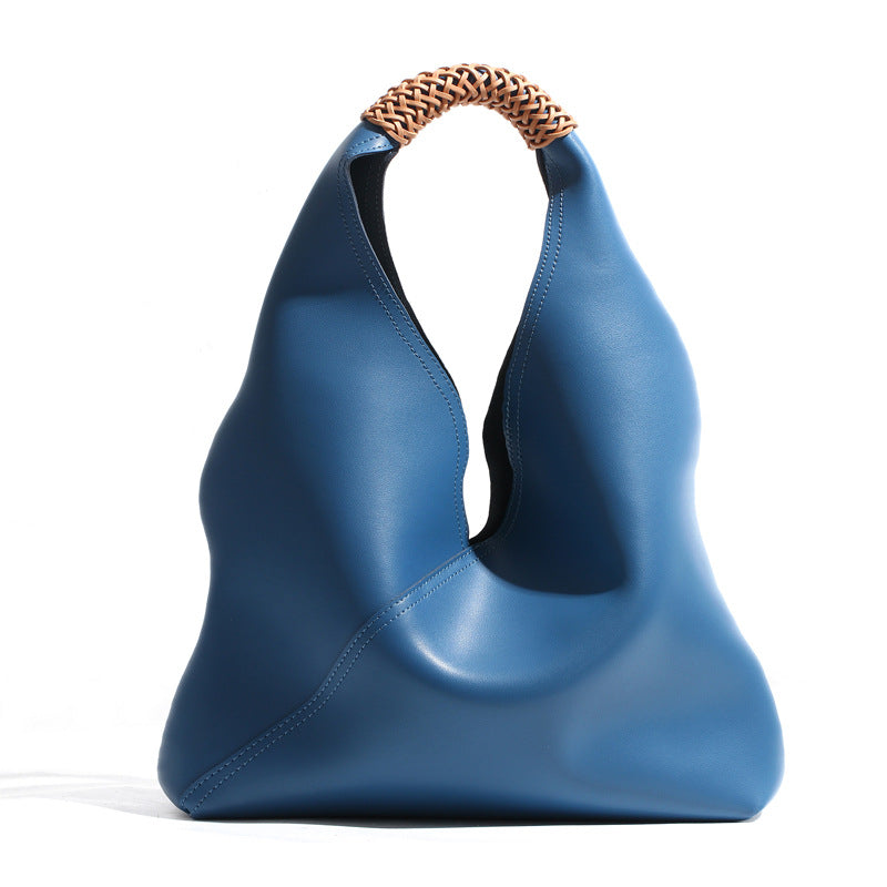 Skulpturaler weicher Leder Slouch Hobo Tote mit geflochtenem oberen Griff