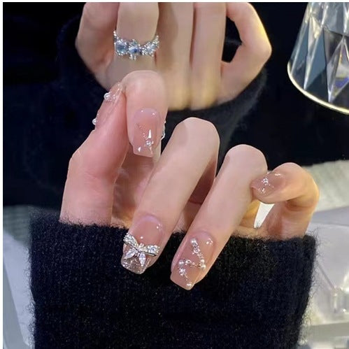 Elegante florale Nagelkunstverlängerungen Karnz