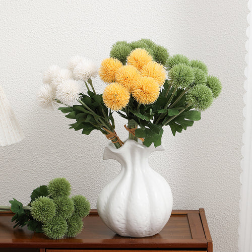 Dekorative Kunstblumen Karnz