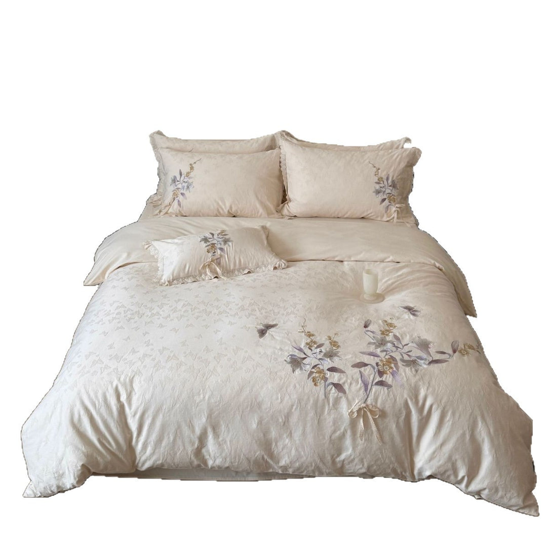 Elegantes Baumwollsatin-Bettbezug-Set mit floraler Stickerei und Spitzenkante