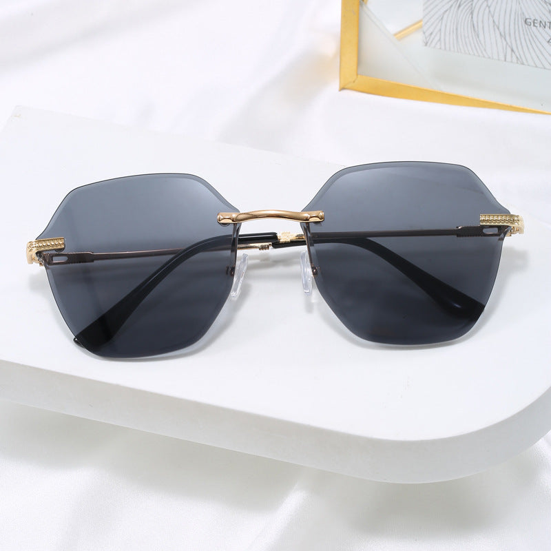Damen modische Sonnenbrille im luxuriösen Achteckdesign Karnz