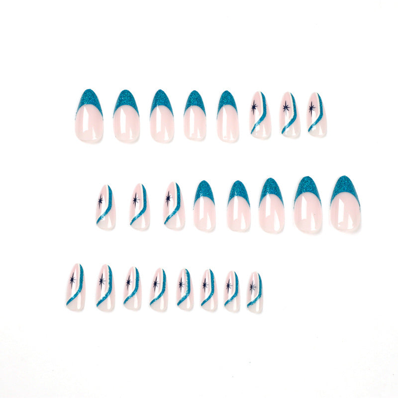 Elegante Stiletto-Nägel mit Glitzer- und Ombre-Design Karnz