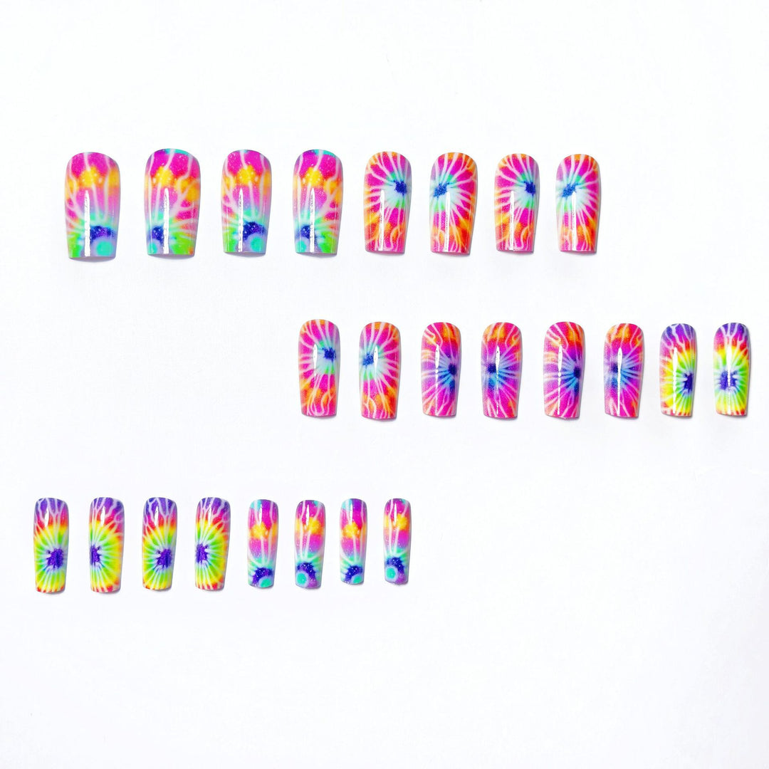 Kreative Nagelkunst Im Psychedelischen Design Karnz