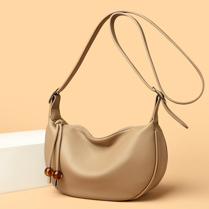 Lässige strukturierte Leder-Slingtasche Karnz