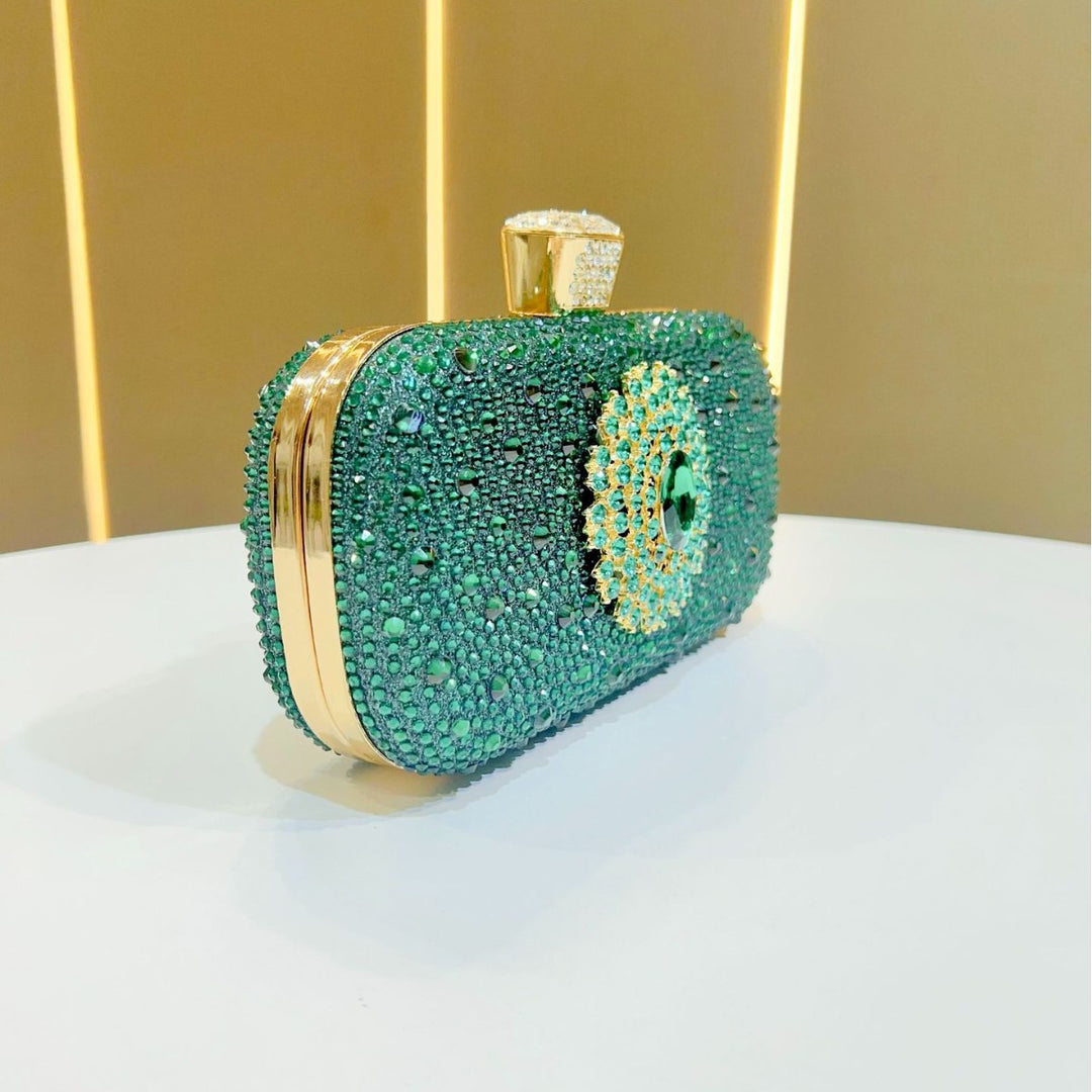Dekorative mit Edelsteinen besetzte Abend-Clutch
