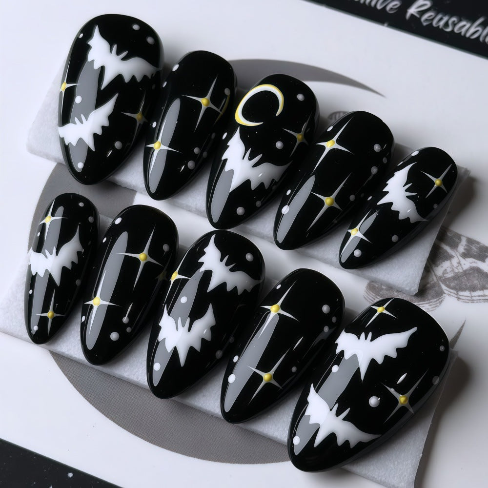 Kunstnägel Im Kreativen Halloween-Bat-Design Karnz