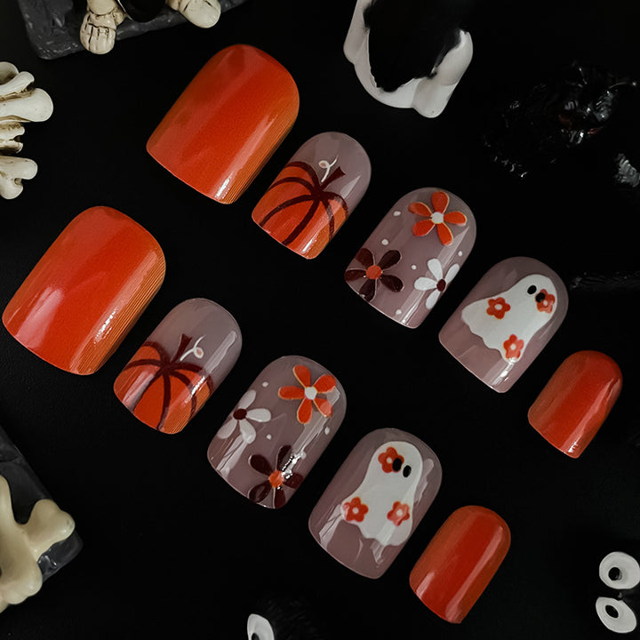 Künstlerisches Druck-On-Nagel-Set mit Halloween-Themen-Designs Karnz