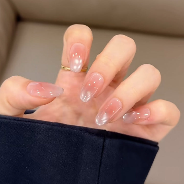 Glänzendes dekoratives Press-On-Nagelset Karnz