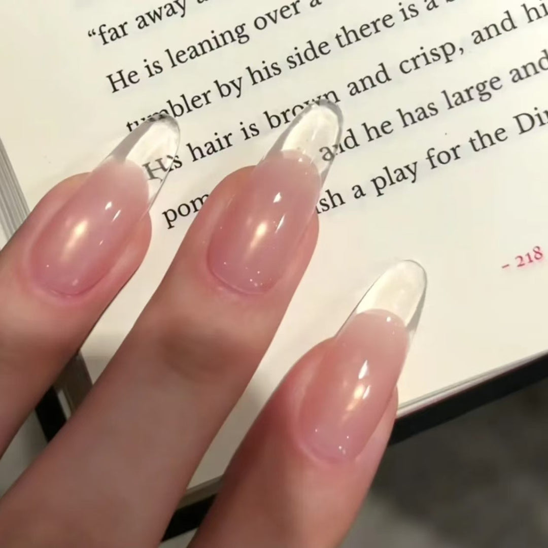 Elegante Französische Spitzen-Nagelverlängerungen