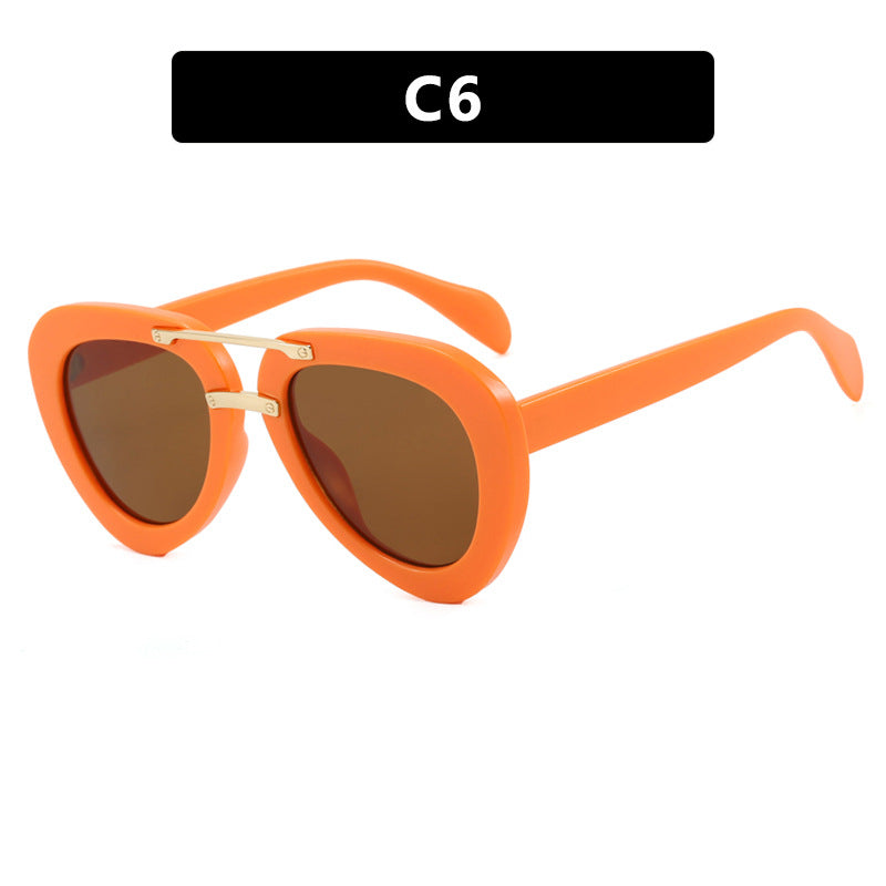 Damen extravagante Sonnenbrille im modernen Herzdesign Karnz