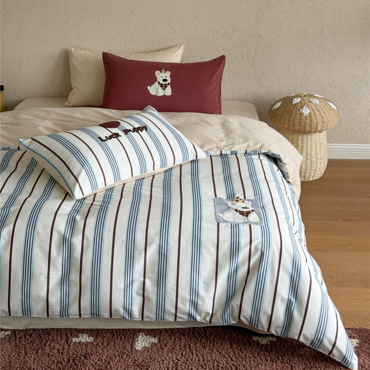 Gestreiftes Baumwollsatin Bettbezug-Set mit gesticktem Teddy-Patch