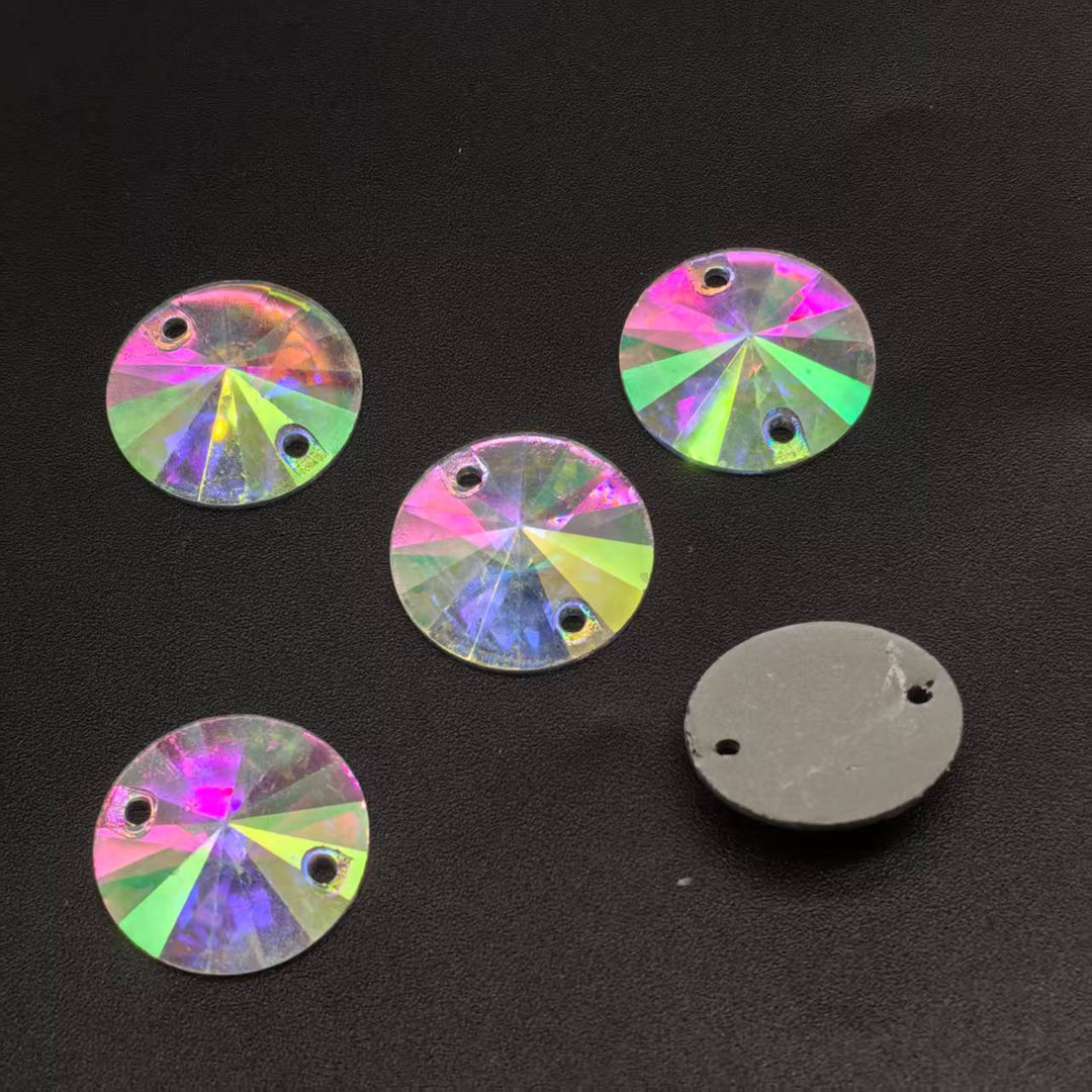Funkelnde Strass-Applikationen Karnz