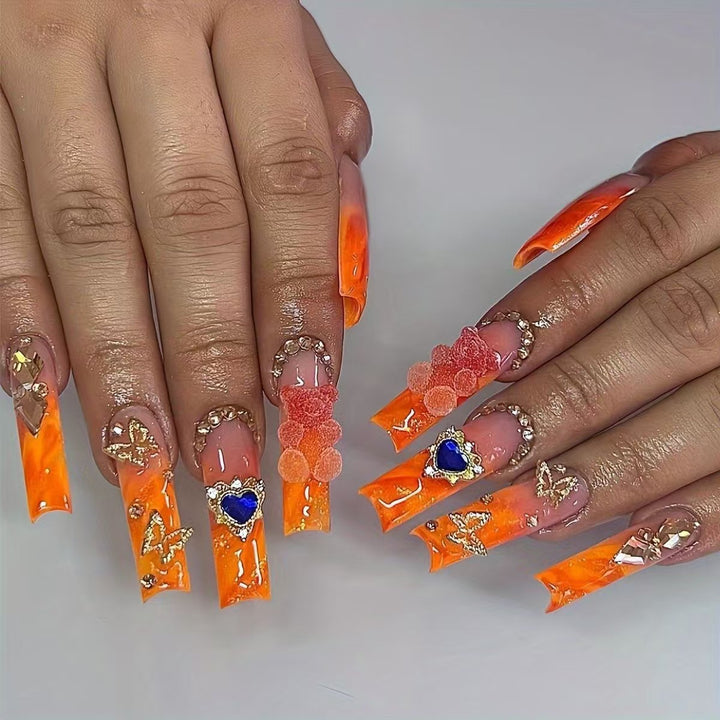 Glamouröse Künstlerische Press-On Nagelverlängerungen Karnz