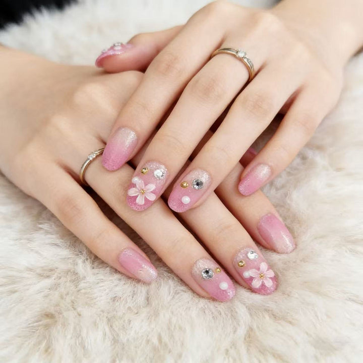 Blumige Glitzer Press-On Nagelkunst